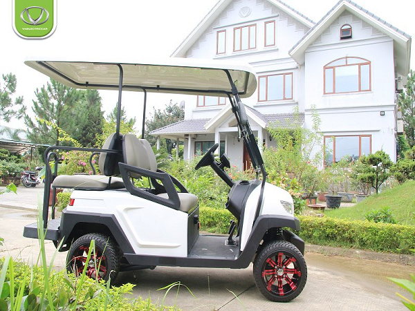 Giá xe điện sân golf