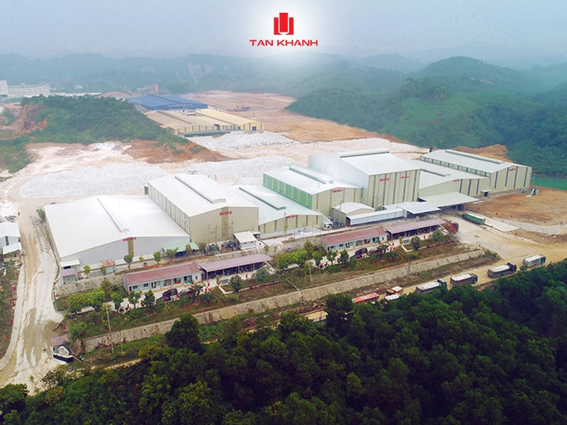 Nhà khung thép hộp: Đặc điểm kết cấu, ứng dụng và chi phí xây dựng