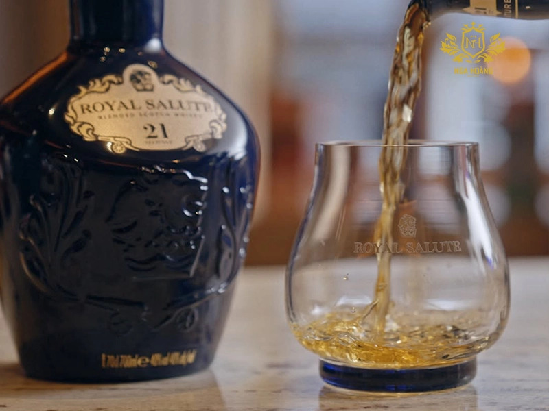Mua Chivas 21 ở đâu chính hãng, uy tín, giá cạnh tranh?