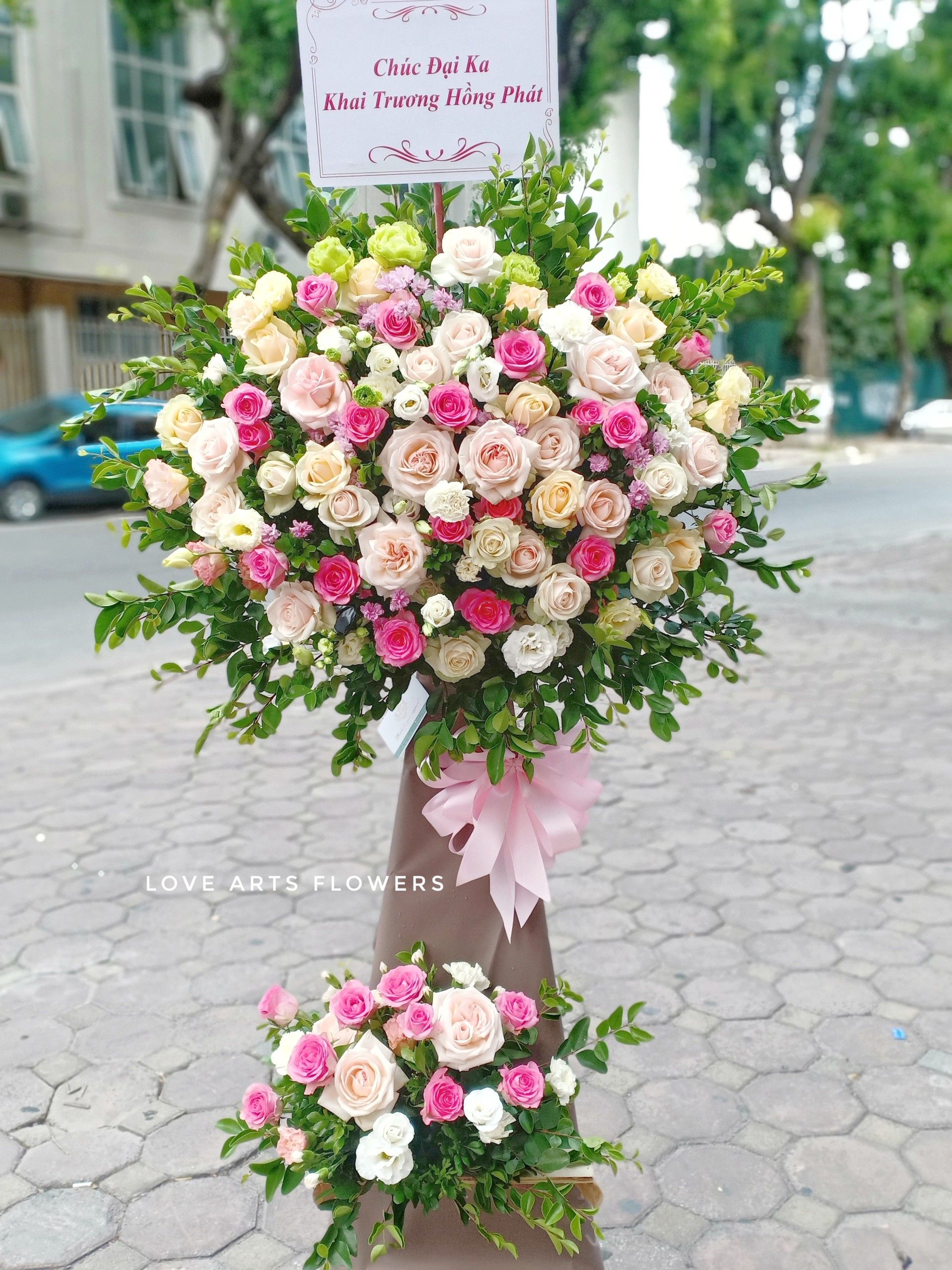 hoa khai trương love arts