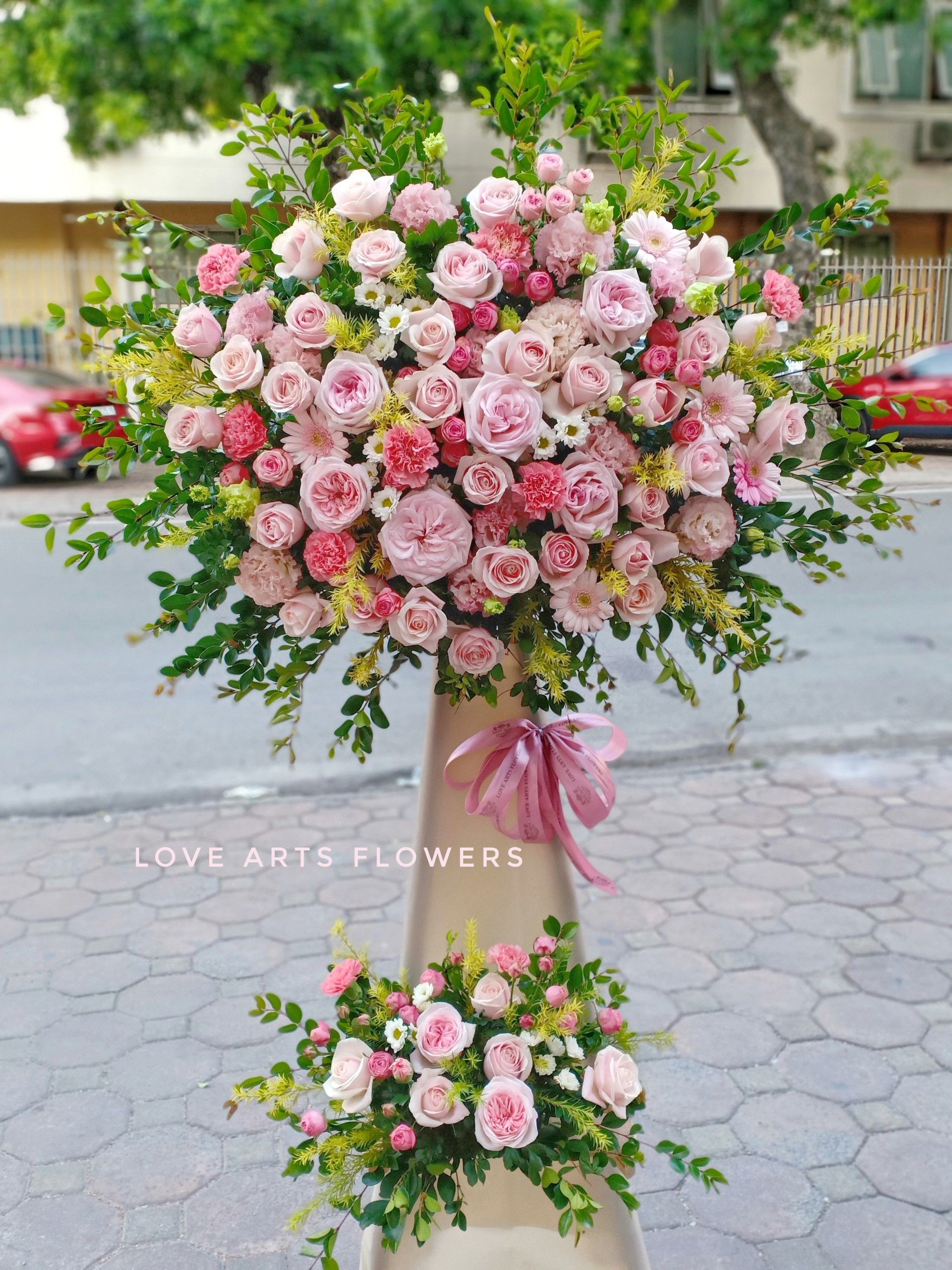 hoa khai trương love arts