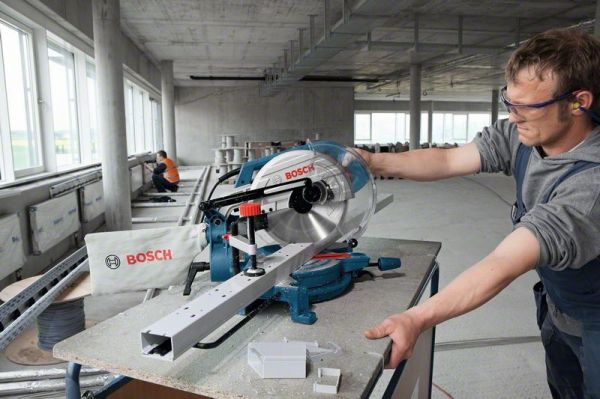 Nên mua máy cắt nhôm chính hãng tại Hà Nội ở đâu đảm bảo, giá tốt?