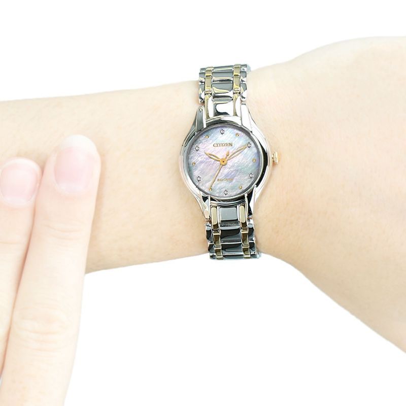 Đồng hồ Citizen Eco-Drive EM0284-51D