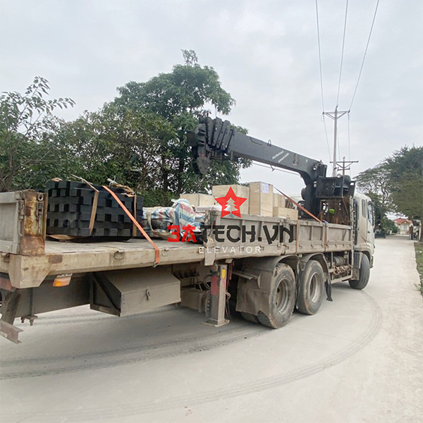 Sản xuất thang máy tải hàng 