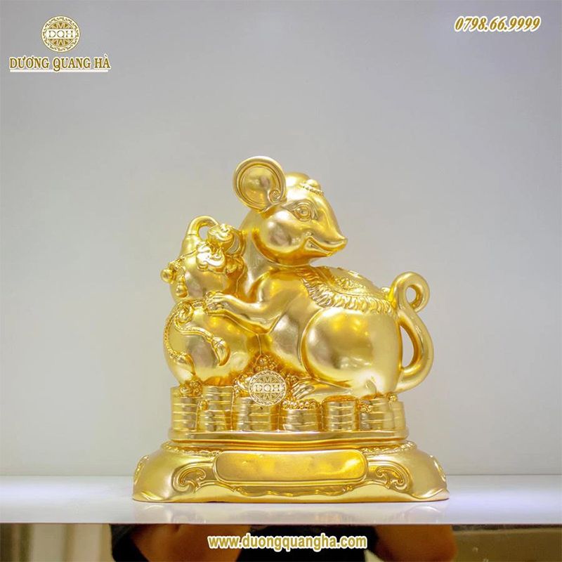 tượng đồng dát vàng dương quang hà 