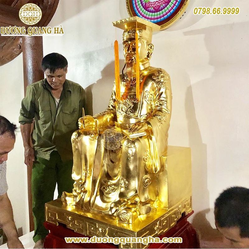 tượng đồng dát vàng dương quang hà 