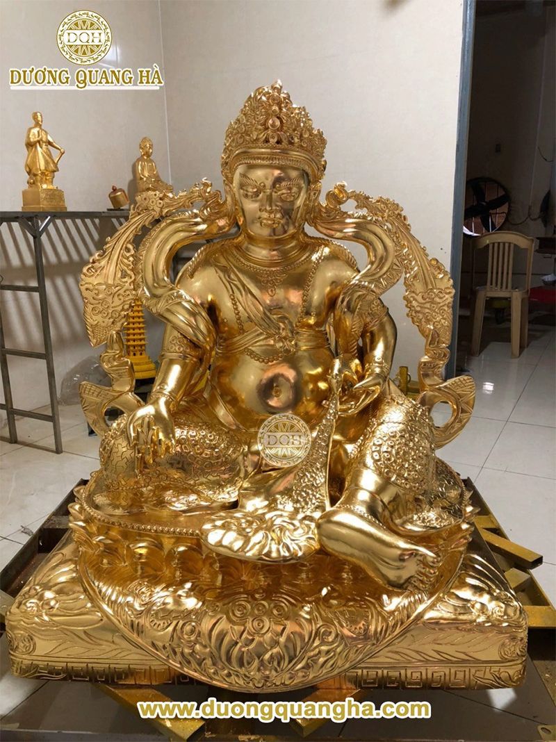 tượng đồng dát vàng dương quang hà 