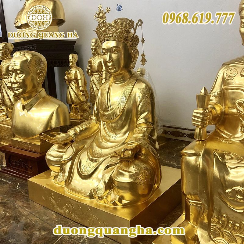 tượng đồng dát vàng dương quang hà 