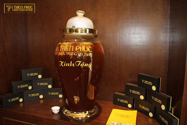 Rượu đông trùng hạ thảo