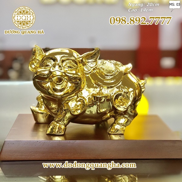 tượng heo bằng đồng mạ vàng
