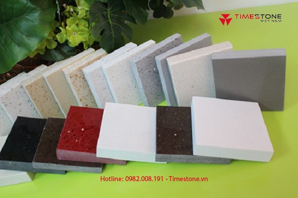 Nên chọn loại đá ốp nào cho phòng tắm thêm sang trọng?