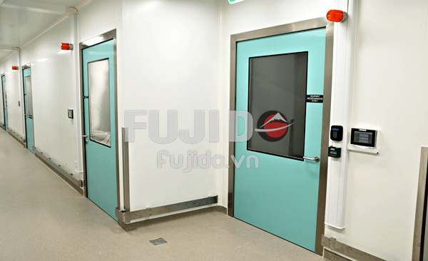 cửa nhà máy dược