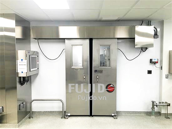cửa nhà máy dược