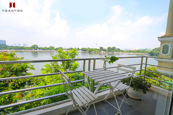 Những mùa bằng lăng Hà Nội