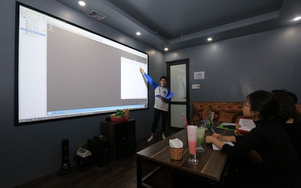 Erato Cafe phim số 8 Trần Vỹ - Không gian phim cực chất, cực ngầu cho giới trẻ Hà thành