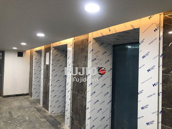 ốp inox cửa thang máy