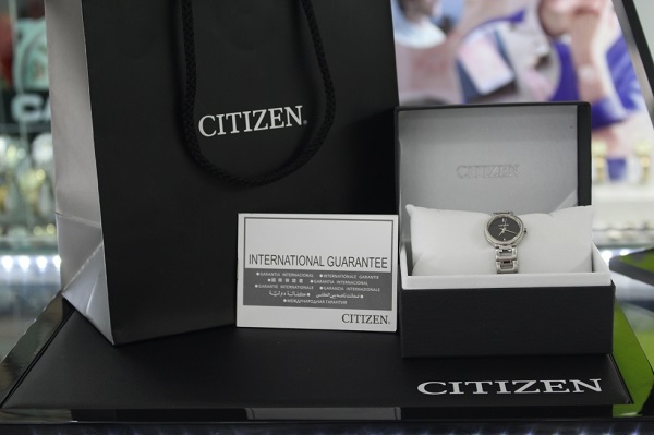 Đồng hồ Citizen EX0330-56E chinh phục các cô nàng với vẻ đẹp ấn tượng