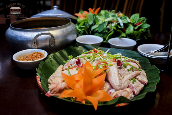 lẩu cua đồng gà ri
