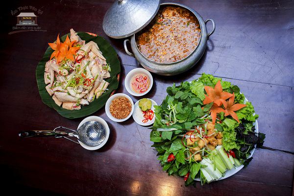 lẩu cua đồng gà ri