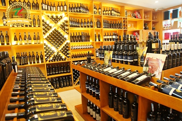 http://douongnhapkhau.com.vn/tin-tuc-su-kien/669-ruou-vang-y-tai-cau-giay.html