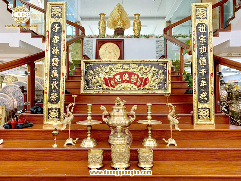 mẫu hoành phi câu đối