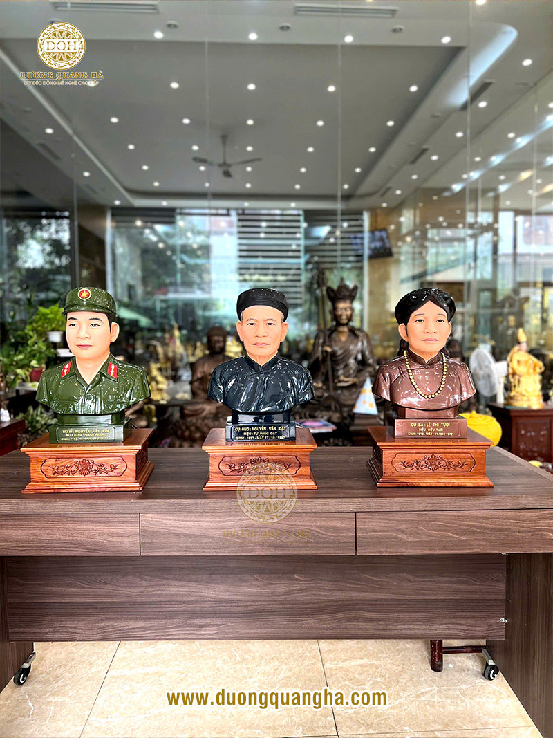Đúc tượng đồng chân dung ông bà, cha mẹ ở đâu uy tín và chuẩn “truyền thần”?